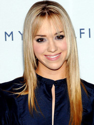 Andrea Bowen