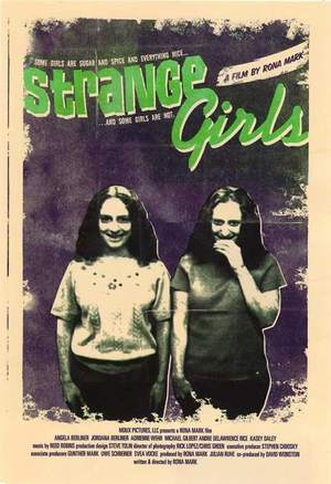 En dvd sur amazon Strange Girls